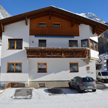 Haus Schimpfoessl Apartment Flirsch Exterior photo